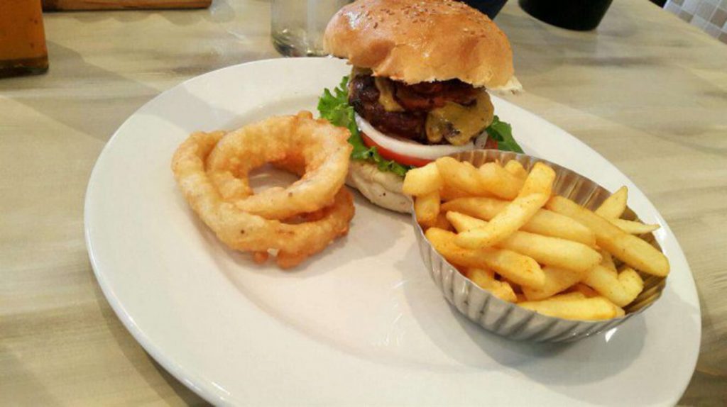 Steak & Ale- Top 10 Best Restaurants for Burgers in Kwazulu Natal